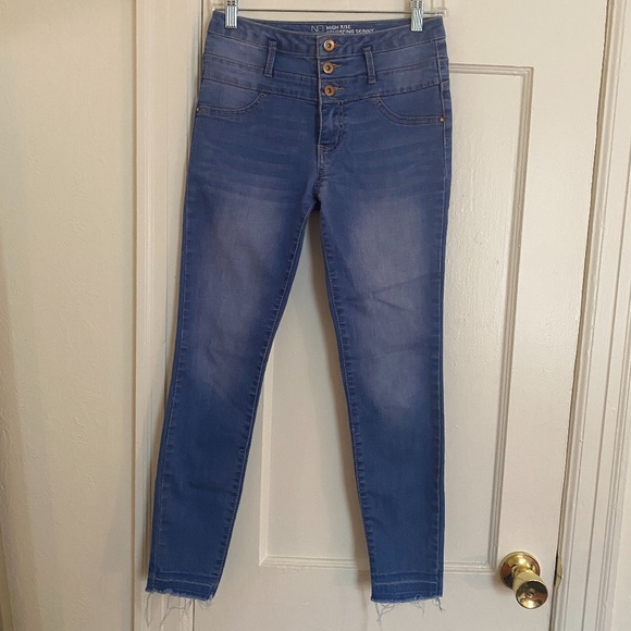 No Boundaries Denim - No Boundaries High Rise Sculpting Skinny Jean